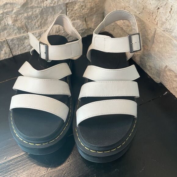 Sincerely Jules Daring Women's White Sandals Sz 8.5 M Platform straps Gladiator - Picture 1 of 8